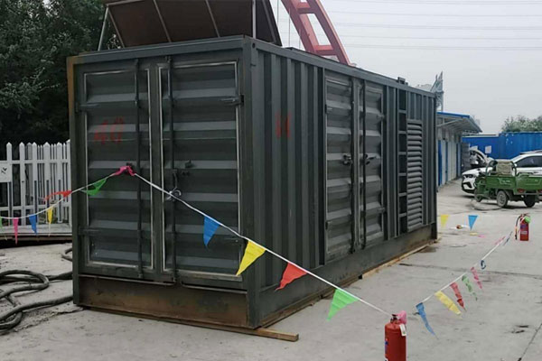 平舆发电机租赁空气滤清器多久更换一次？